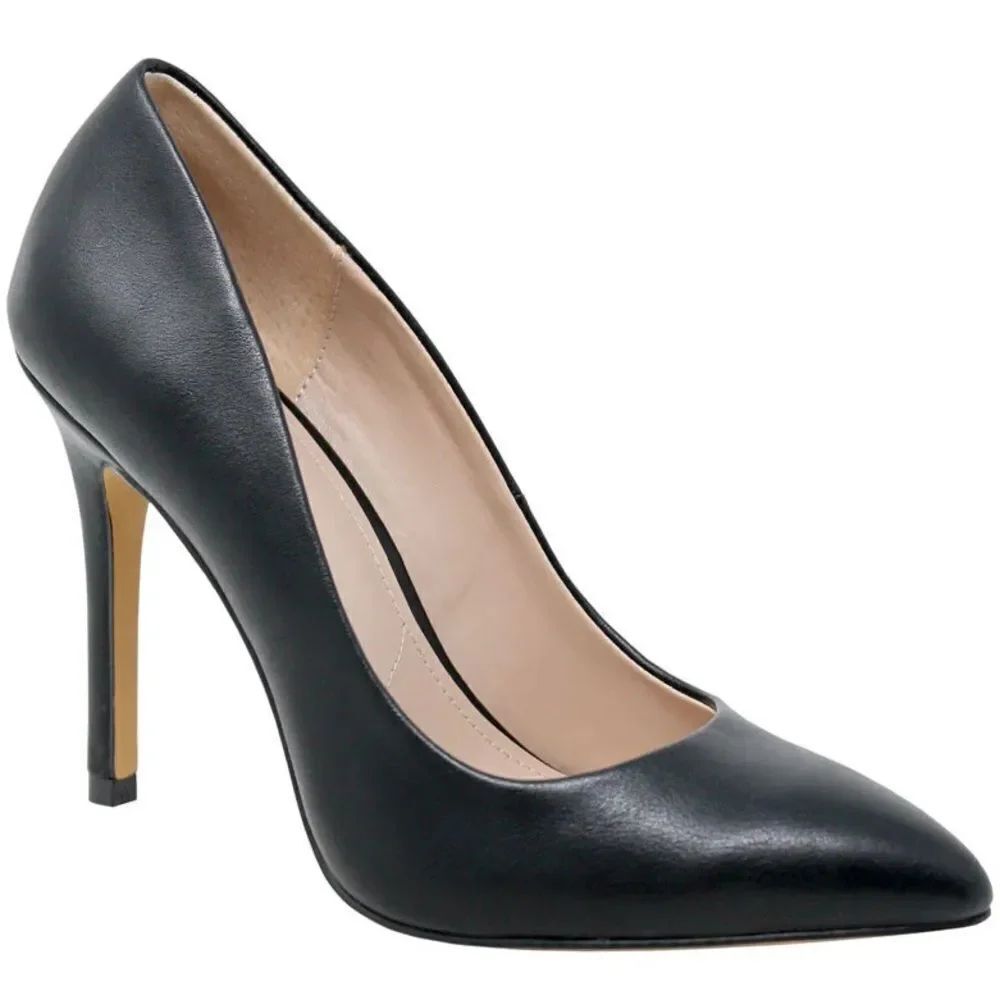 Charles David pact pumps